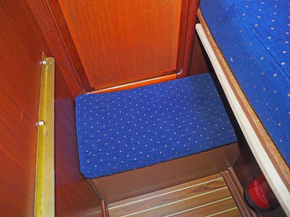 Cabin en avant, H&eacute;bergements